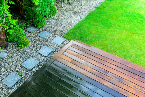 Best Pool Deck Cleaning  in Edinburg, VA